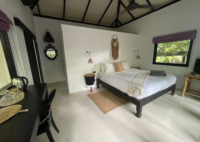 Jade Cottages